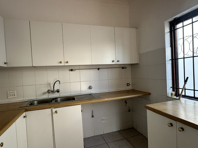 To Let 2 Bedroom Property for Rent in Wynberg Western Cape